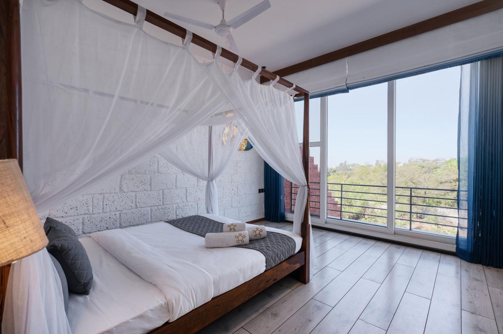 Saffronstays Calvin - 3 Bedroom Pool Villa In Lonavala Buitenkant foto